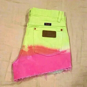 Custom Ombre‎ Pink and Green Wrangler Shorts 00
